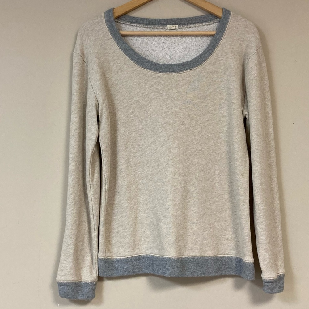 J CREW Sweatshirt Women’s Medium 2 Tone Crewneck Oatmeal Gray Preppy Shirt Top